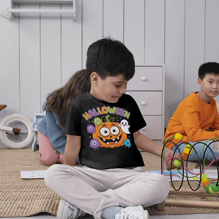 T-shirt Infantil Halloween – Abóbora Divertida & Mini Monstros 1