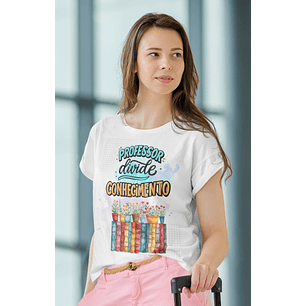 T-shirt Professor “Divide Conhecimento” – Livros & Plantinhas