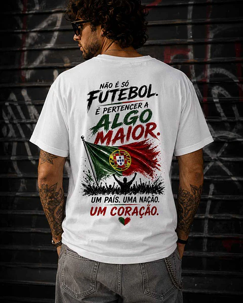 T-shirt Portugal 2026 – Futebol é Algo Maior