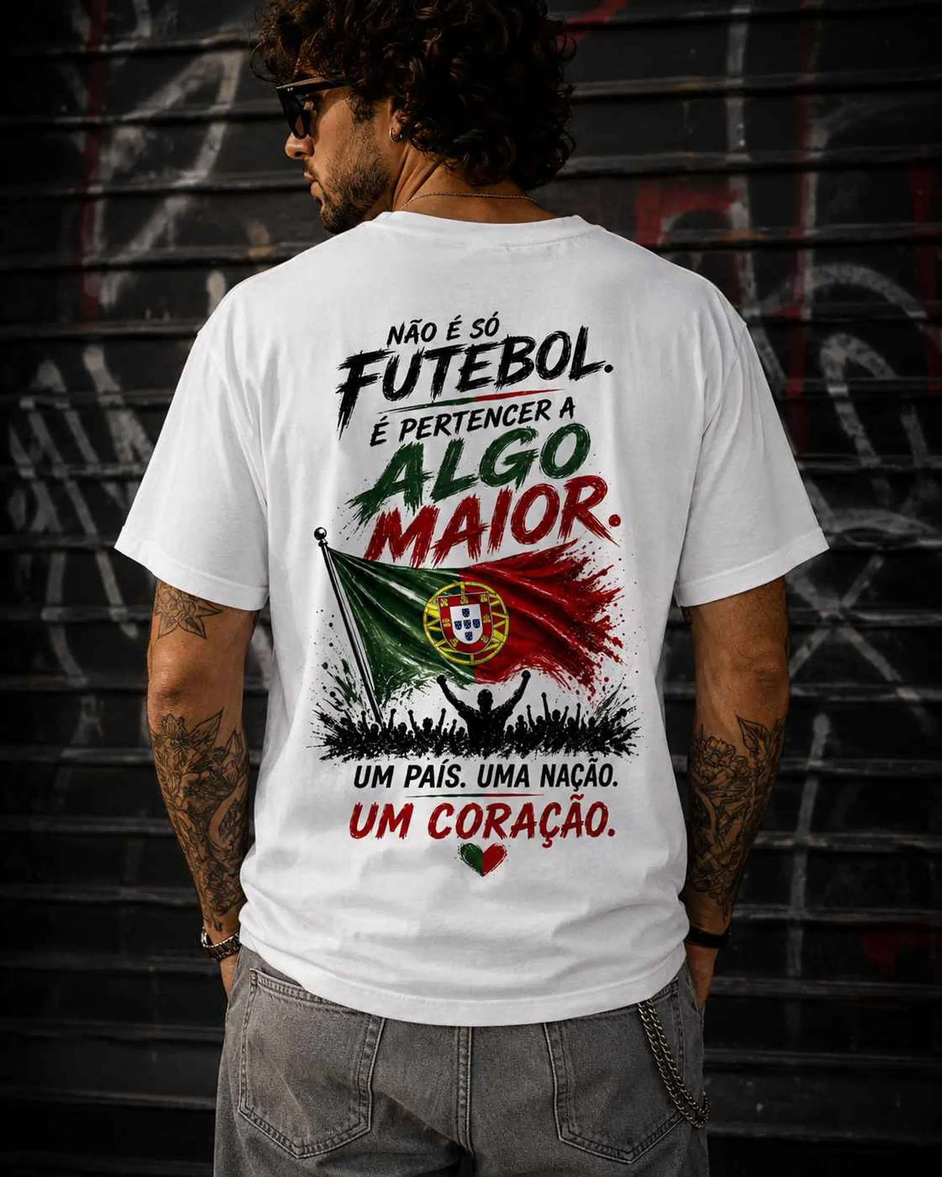T-shirt Portugal 2026 – Futebol é Algo Maior 1