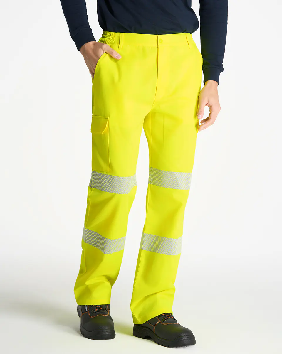 Pantalón Multibolsillos Forrado — Sem Personalização 1