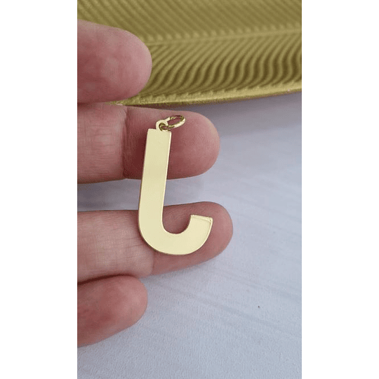 MAXI LETRAS 27MM LISAS ORO