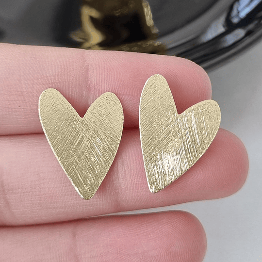 AROS CORAZÓN LIJADO 23MM ORO 