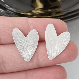 AROS CORAZÓN LIJADO 23MM PLATA