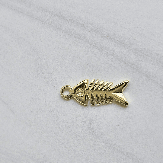 COLGANTE MINI PESCADO 16MM ORO