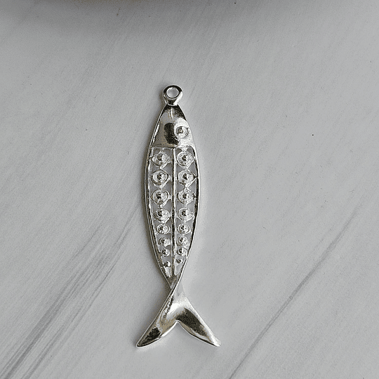 COLGANTE PEZ CALADO 60MM PLATA