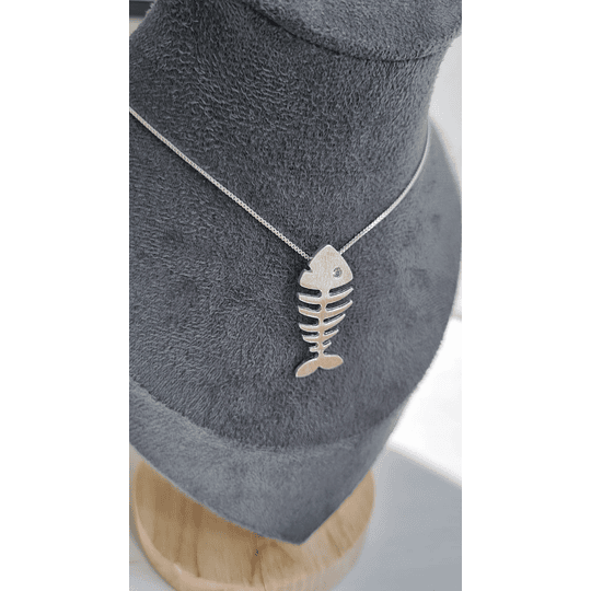 COLLAR PEZ CIRCÓN ENCH.PLATA