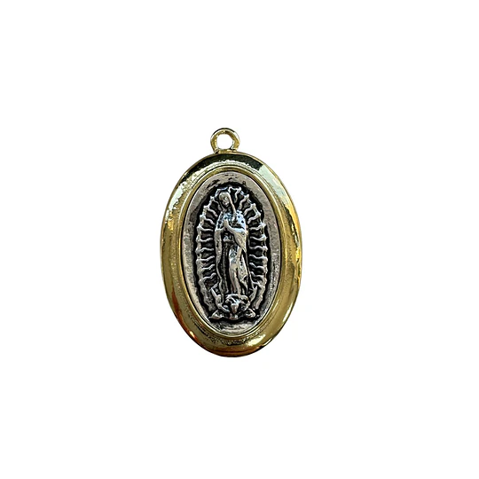 COLGANTE VIRGEN DE GUADALUPE E. DE ORO Y E. DE PLATA ENVEJECIDA 22MM