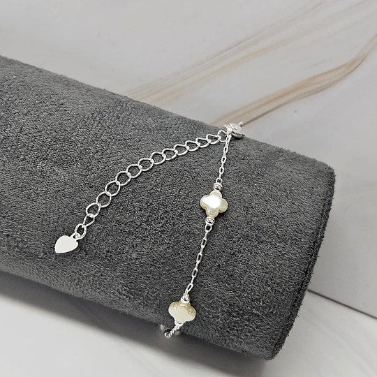 PULSERA MINI TRÉBOL APERLADO 17CM + ALARGUE ENCH.PLATA