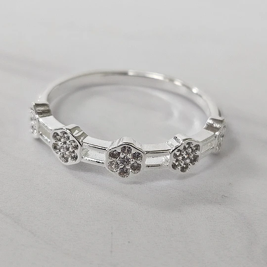 ANILLO FLORES CIRCONES TALLA 16 (EUROPEA) ENCH.PLATA