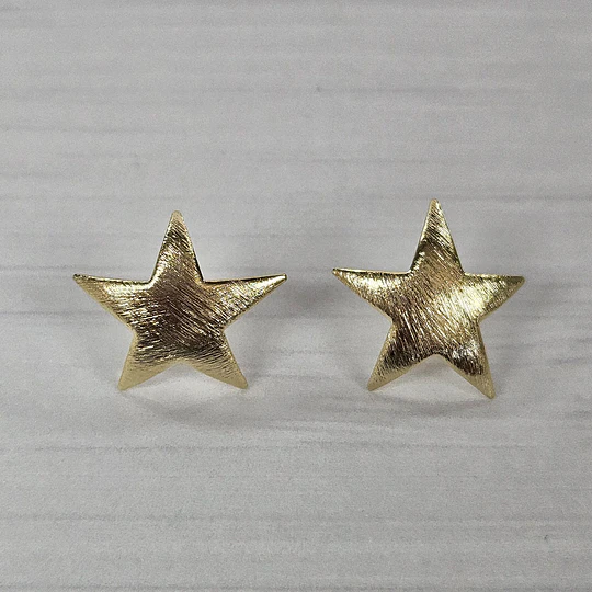 AROS ESTRELLA CURVA LIJADA 23MM ENCHP. ORO