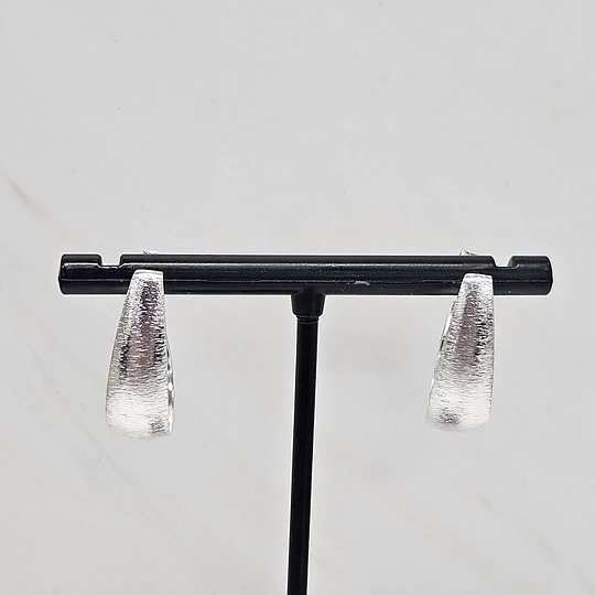 ARGOLLAS PLANAS LIJADAS MEDIA LUNA 24MM ENCH.PLATA 