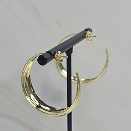 ARGOLLAS LIJADAS EN PUNTA 33MM ENCH.ORO