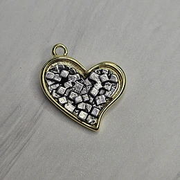 COLGANTE CORAZÓN 24MM E. DE ORO Y E. DE PLATA ENVEJECIDA