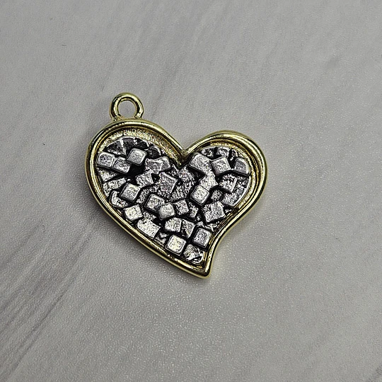 COLGANTE CORAZÓN 24MM E. DE ORO Y E. DE PLATA ENVEJECIDA
