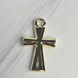 COLGANTE CRUZ LISA 19MM ENCH.ORO