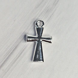 COLGANTE CRUZ LISA 19MM ENCH.PLATA