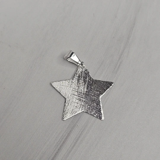 COLGANTE MINI ESTRELLA LIJADA 21MM + VALIER ENCH.PLATA
