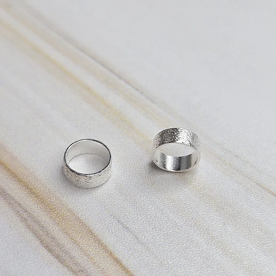 MOSTACILLA CIRCULAR DELGADA SATINADA 5MM ENCH.PLATA