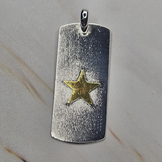 COLGANTE PLACA ESTRELLA 43MM ENCHAPE ORO/PLATA