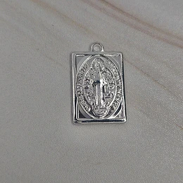 MEDALLA CUADRADA SAN BENITO 15MM ENCH.PLATA