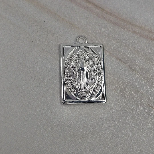 MEDALLA CUADRADA SAN BENITO 15MM ENCH.PLATA
