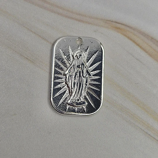MEDALLA RECTANGULAR VIRGEN DE LOS RAYOS 20MM ENCH.PLATA