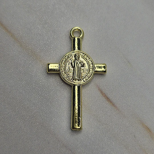 COLGANTE CRUZ SAN BENITO 23MM ENCH.ORO