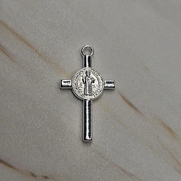 COLGANTE CRUZ SAN BENITO 23MM ENCH.PLATA