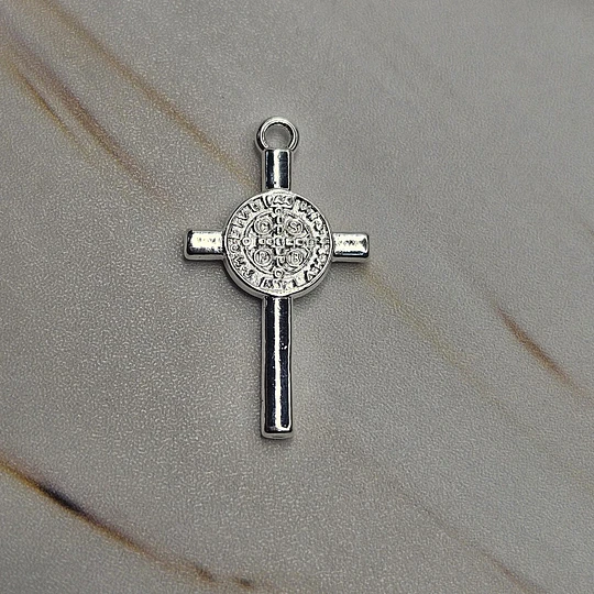 COLGANTE CRUZ SAN BENITO 23MM ENCH.PLATA