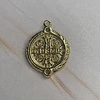 COLGANTE SAN BENITO CIRCÓN 28MM ENCH.ORO