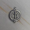 COLGANTE SAN BENITO CIRCÓN 28MM ENCH.PLATA