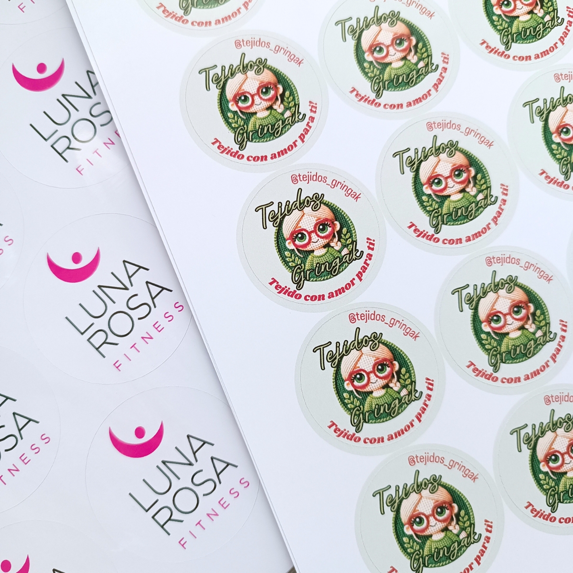 Stickers Personalizados Glossy | Papel Brillante 8
