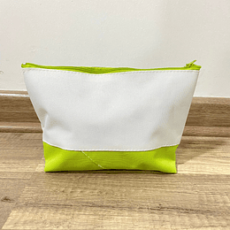 Estuche Cosmetiquero color verde (lona engomada)