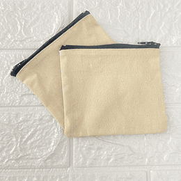 Monedero de crea cierre negro (11x13 cm). 