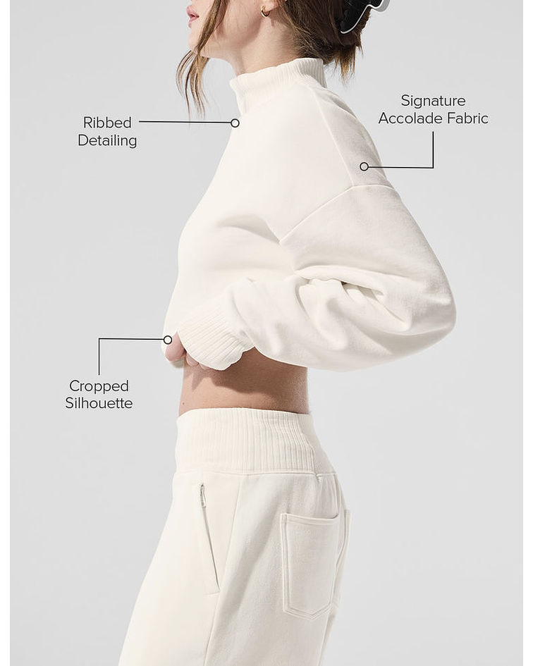 Sweater Cropped Serenity