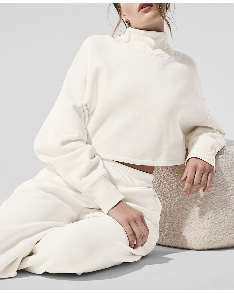 Sweater Cropped Serenity