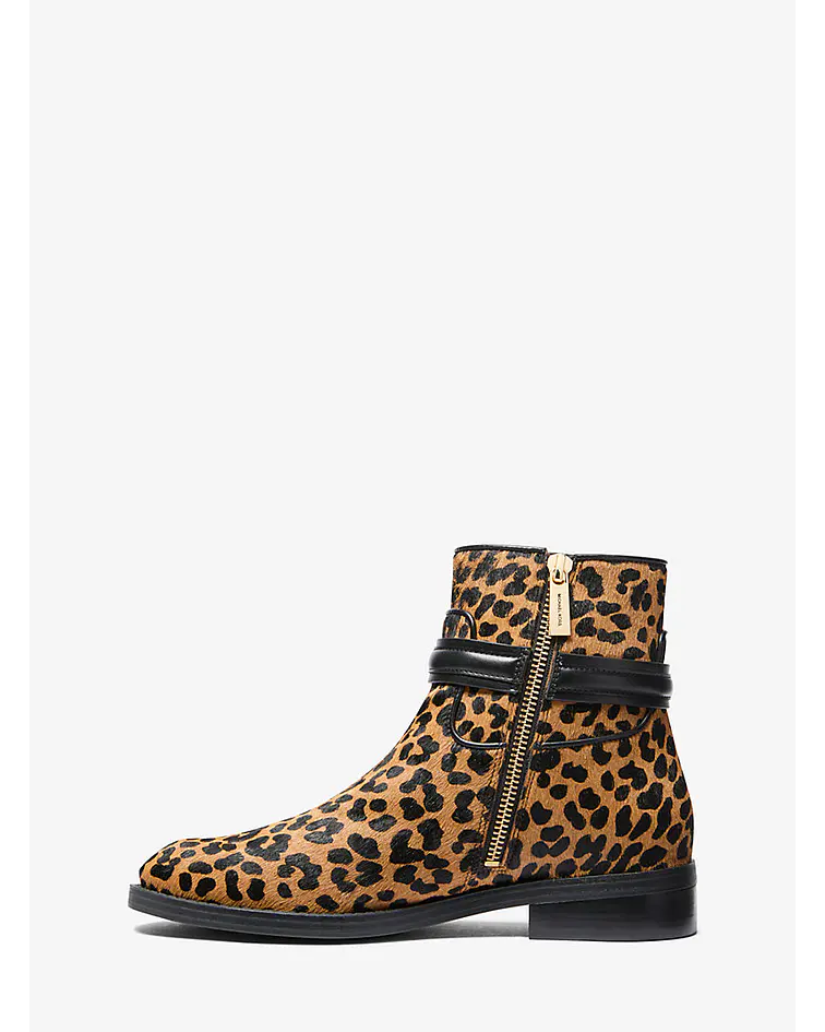 Bota de Pelo con Estampado de Leopardo 