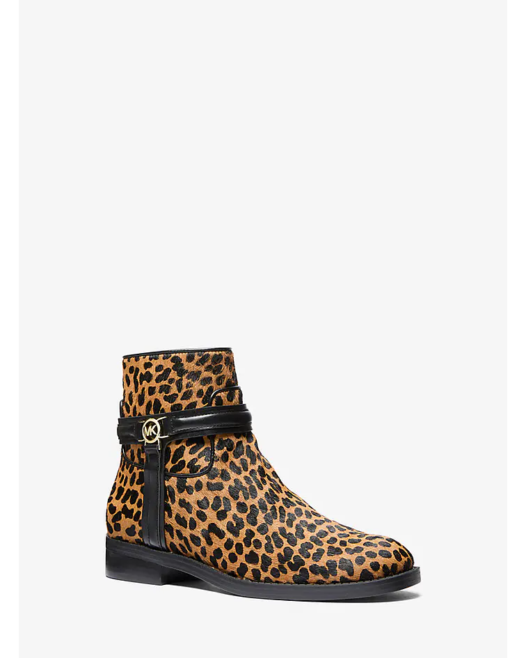 Bota de Pelo con Estampado de Leopardo 