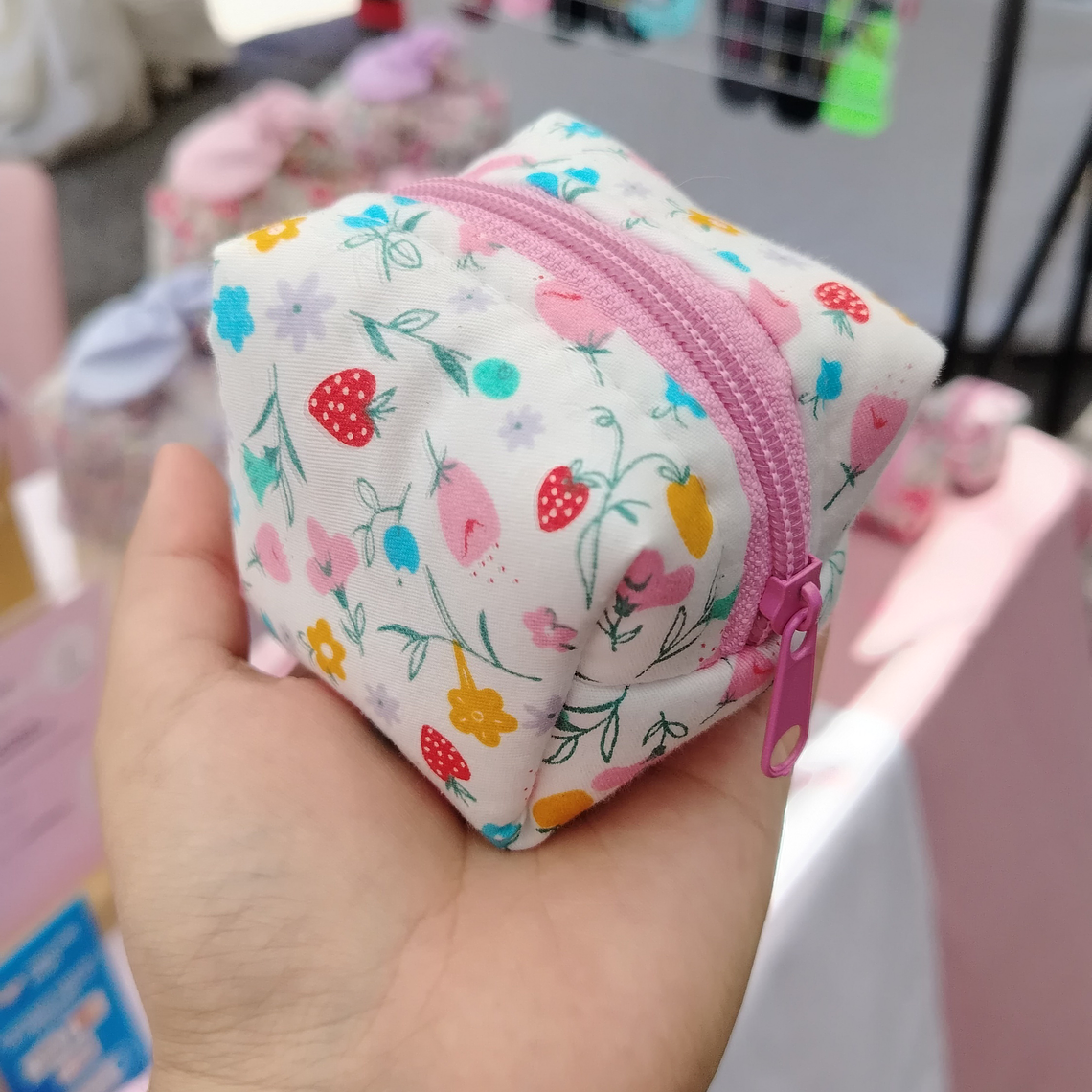 Monedero Cubo DISPONIBLES 2