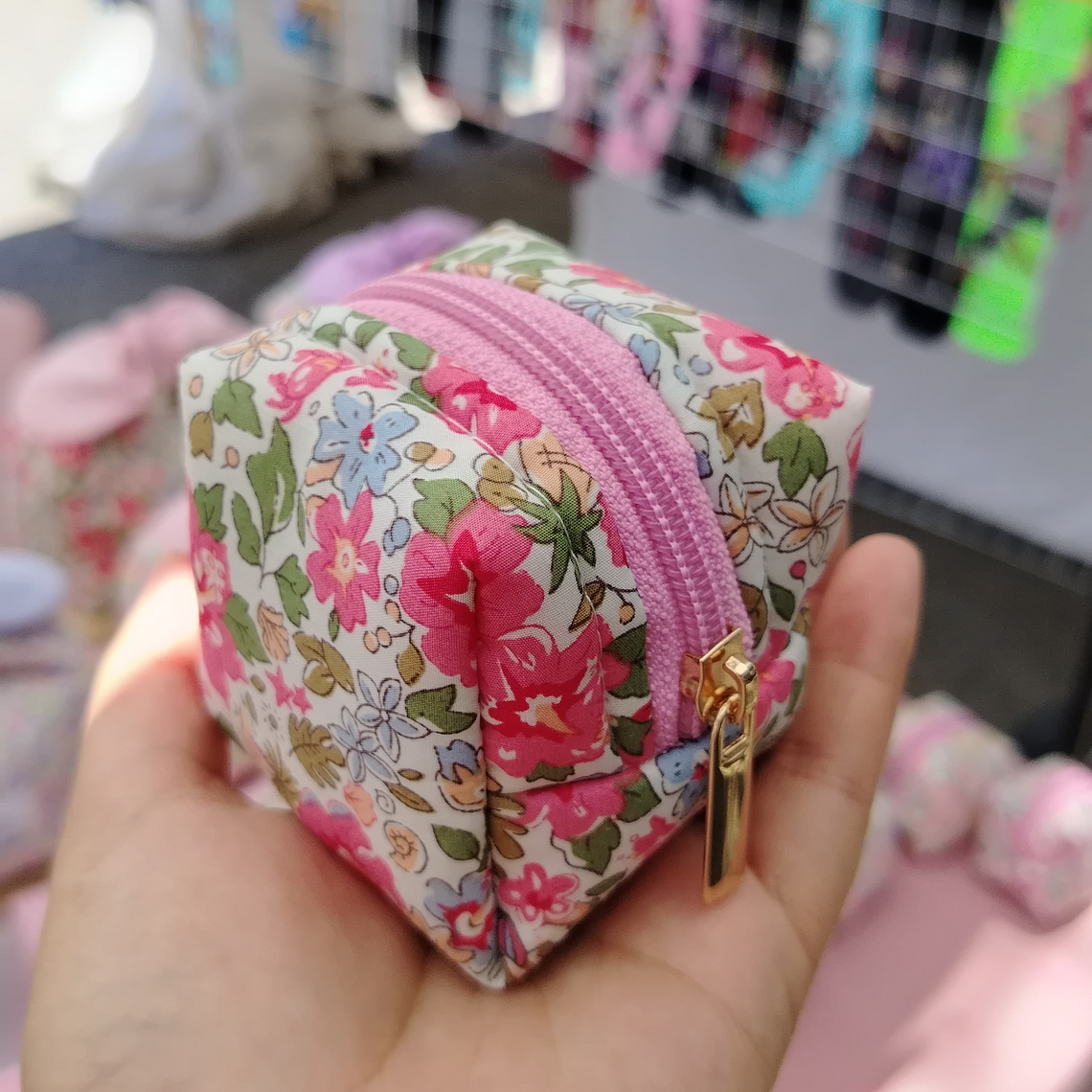 Monedero Cubo DISPONIBLES 1