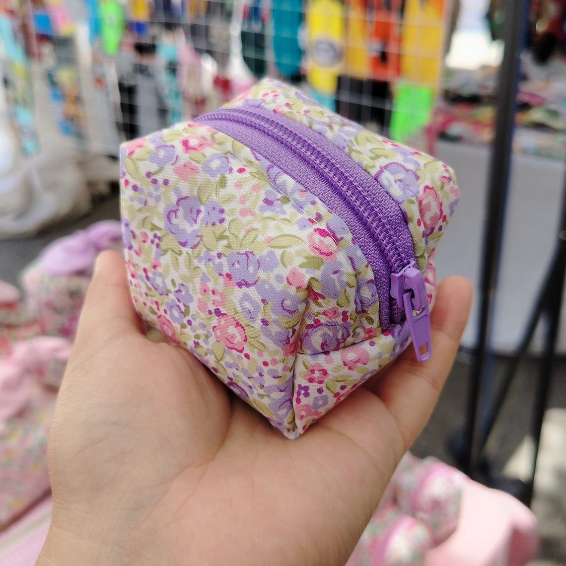 Monedero Cubo DISPONIBLES 7