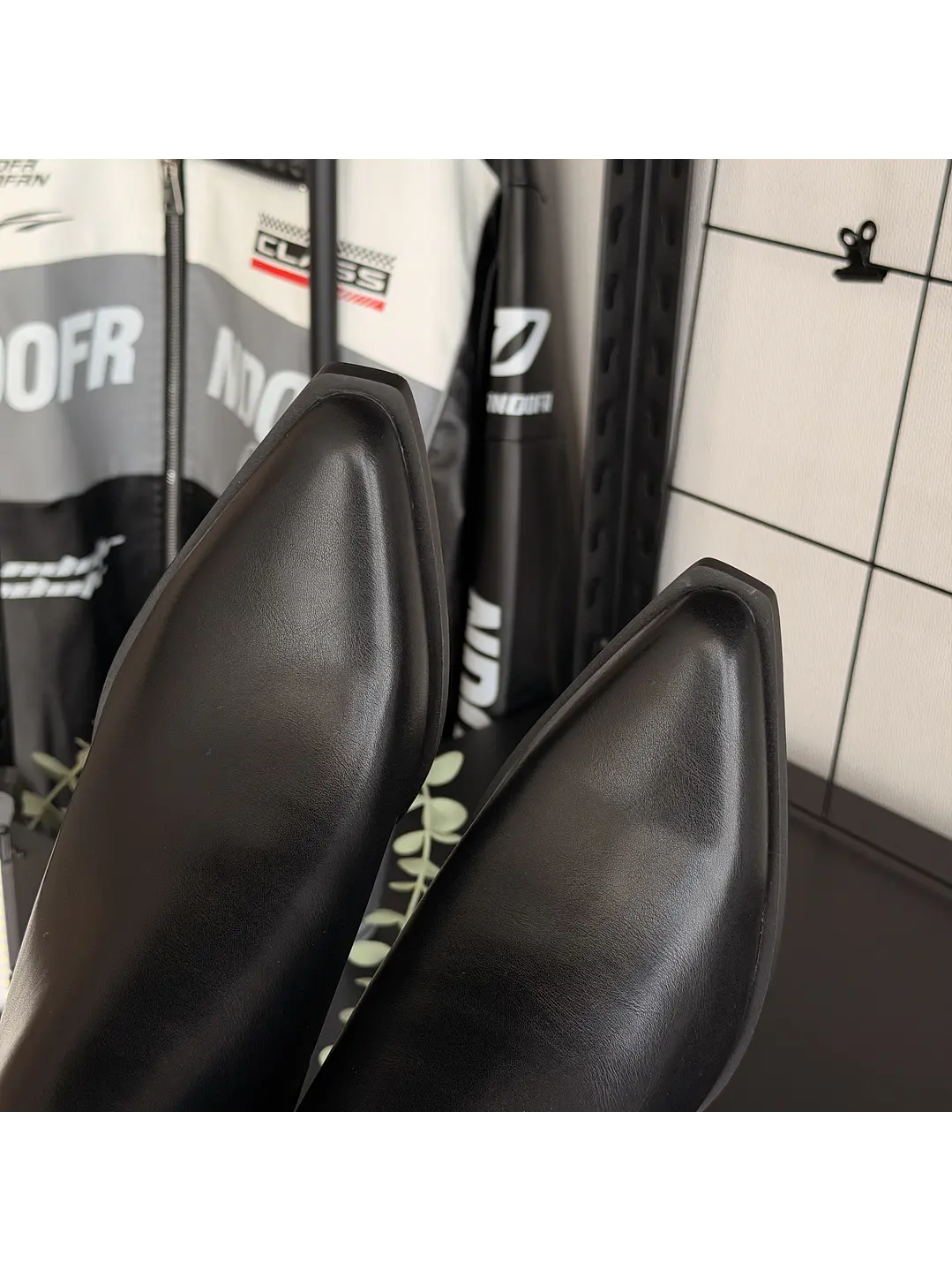 Bota suel negro 23T 5