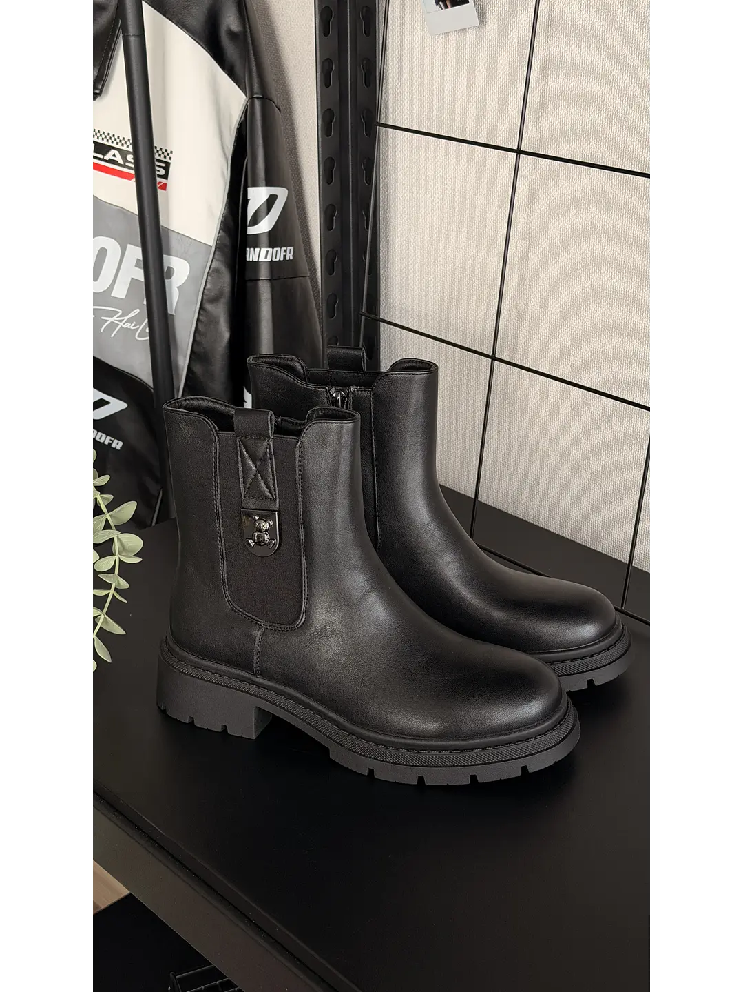 Botín suel negro Q-28 4