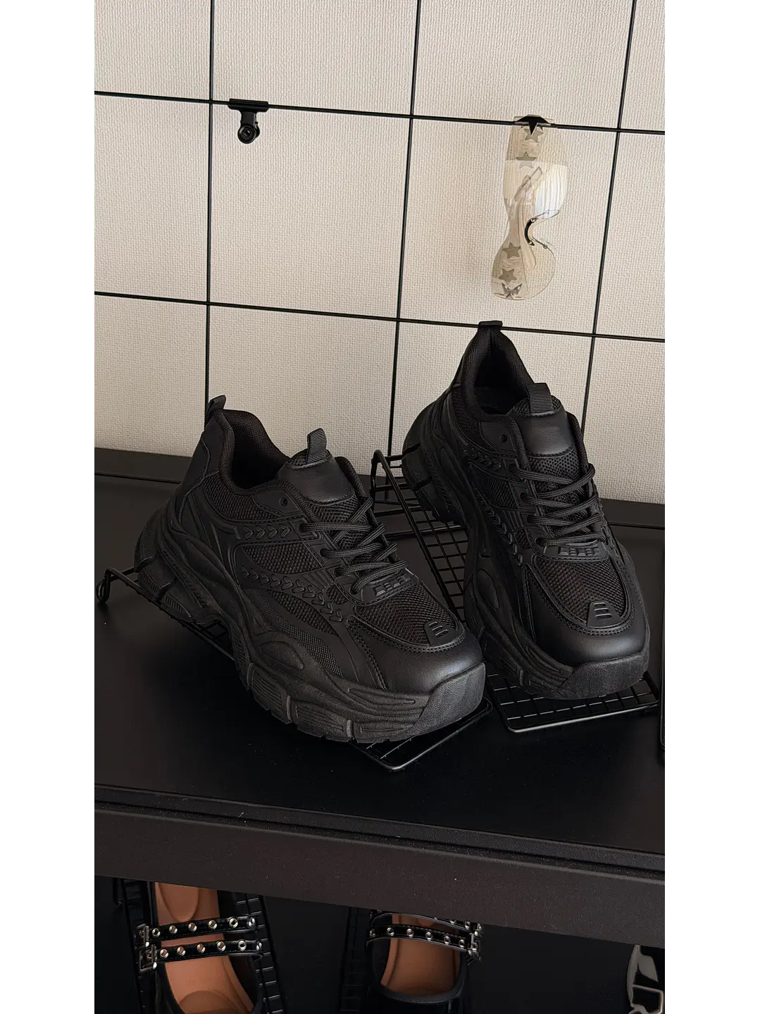 Zapatillas plataforma suel negro Isis 3