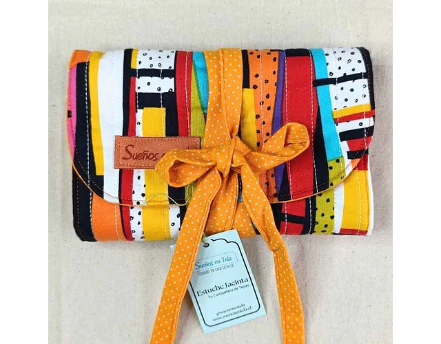 Estuche Jacinta Essential – Estampado Geométrico (Efecto Patchwork)