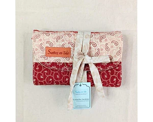 Estuche Jacinta Essential – Bordó & Crema (Efecto Patchwork Tradicional)