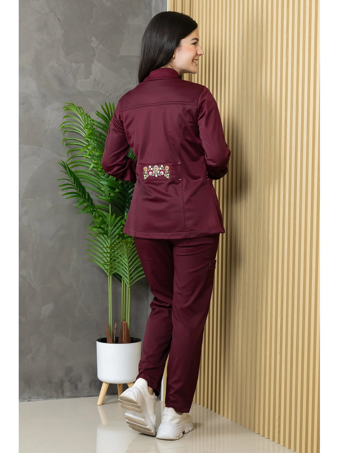 CASACA KURAQ GUINDA 2