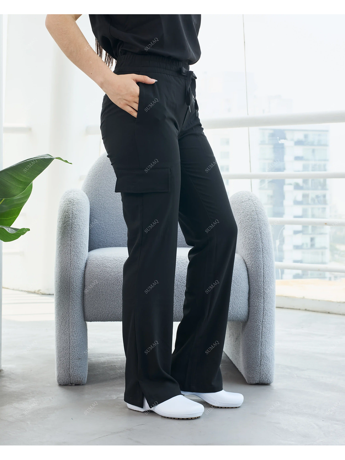 PANT HH153 NEGRO 2