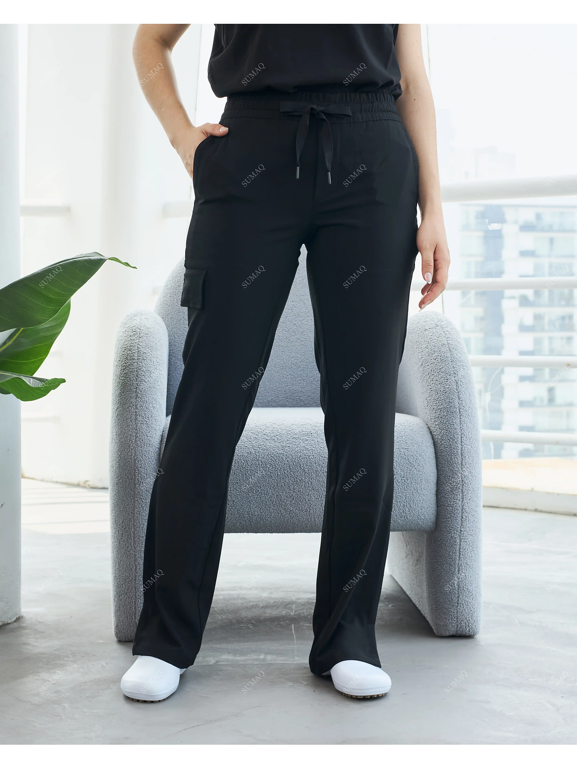 PANT HH153 NEGRO 1